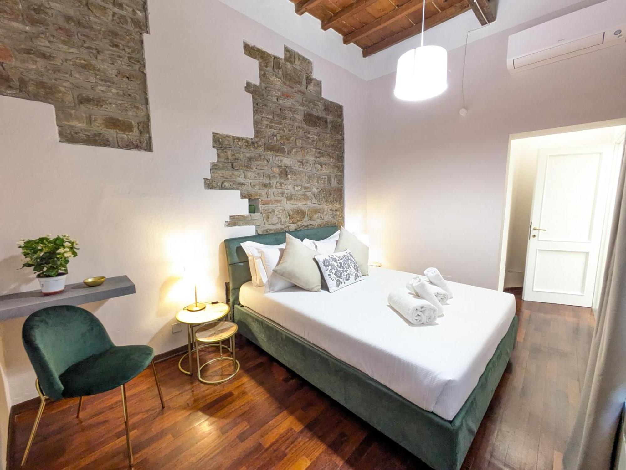 Apartment Flowers' Duomo, Central And Spacious Florenz