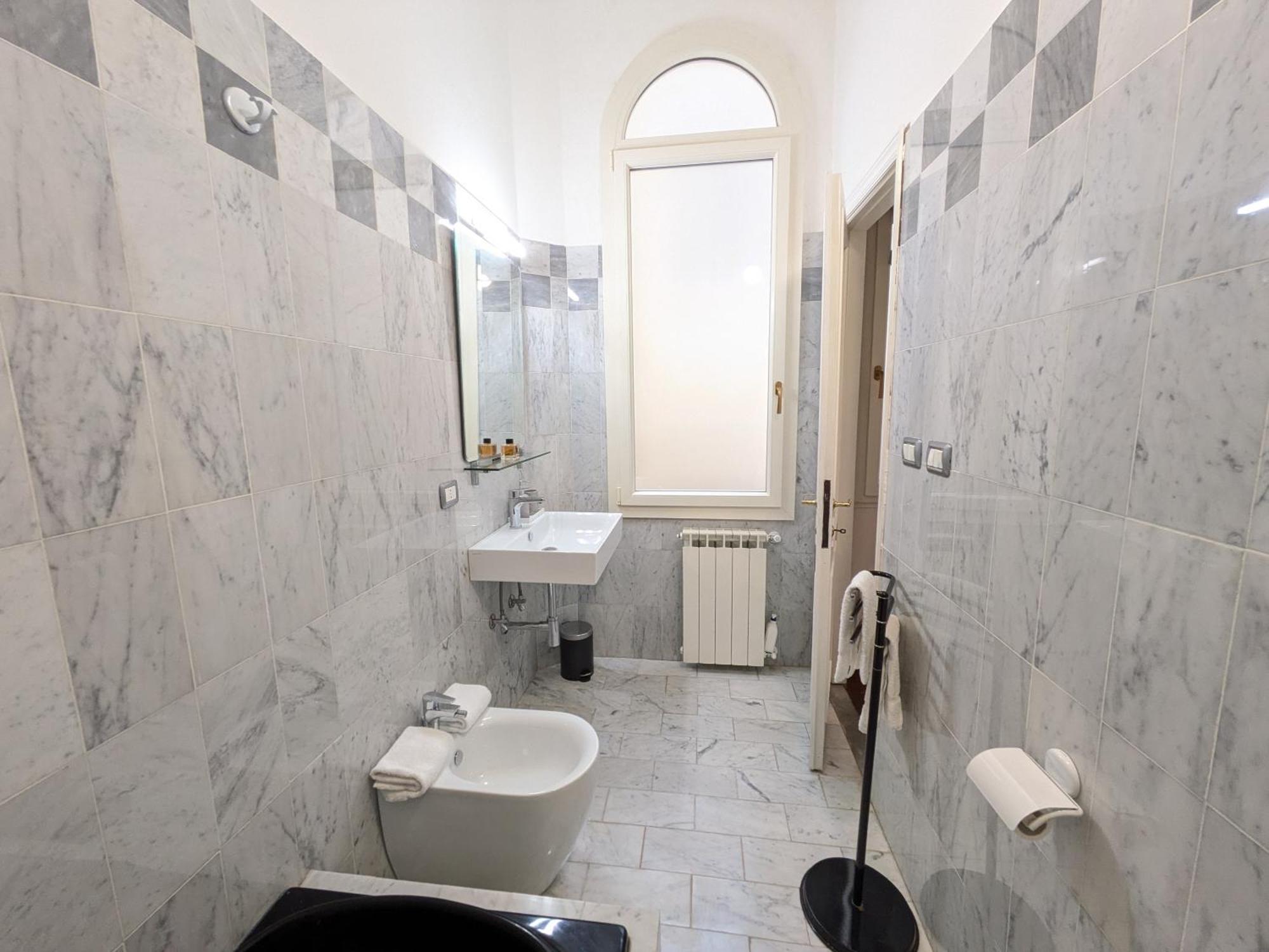 Flowers' Duomo, Central And Spacious Apartment *