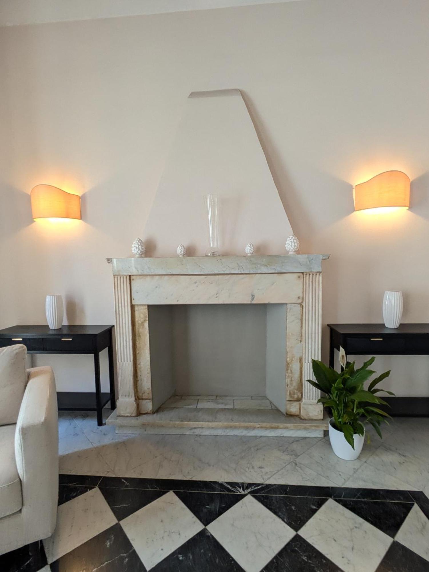 Apartment Flowers' Duomo, Central And Spacious Florenz