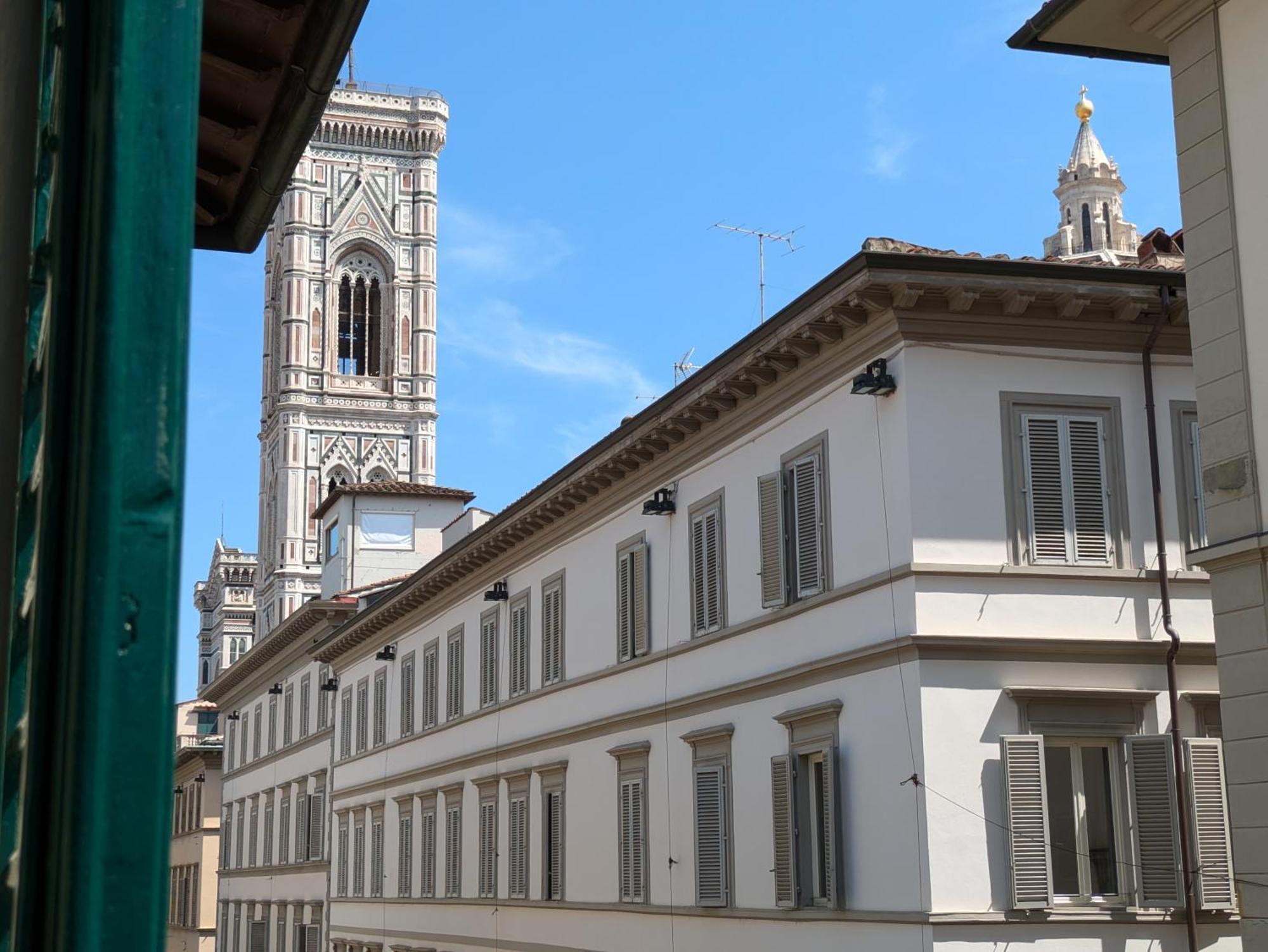 Flowers' Duomo, Central And Spacious Apartment Florenz